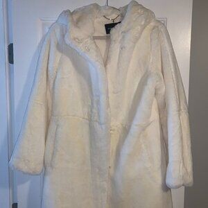 BCBGMAXAZRIA FAUX FUR WHITE COAT, NWT, SMALL